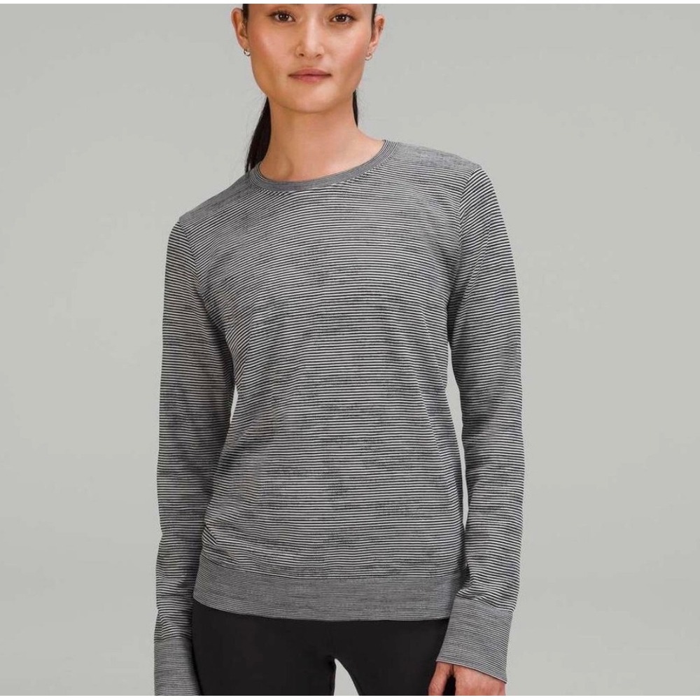 Lululemon Swiftly Tech Long Sleeve Crew Grey Black Micro Stripe Size 4